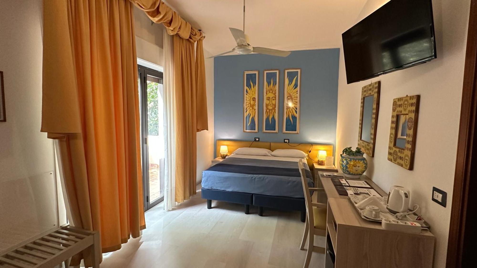 Superior Double or Twin Room Garden View