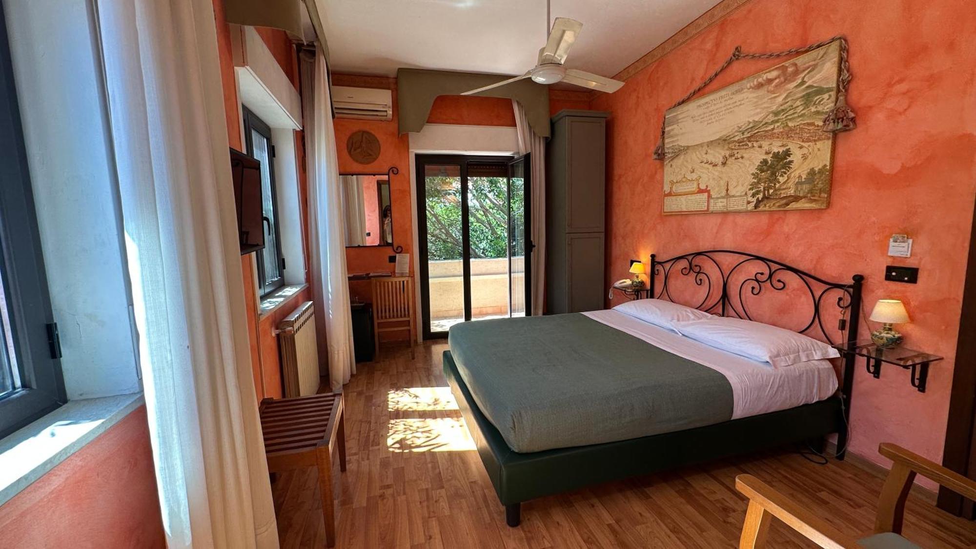 Superior Double or Twin Room Garden View